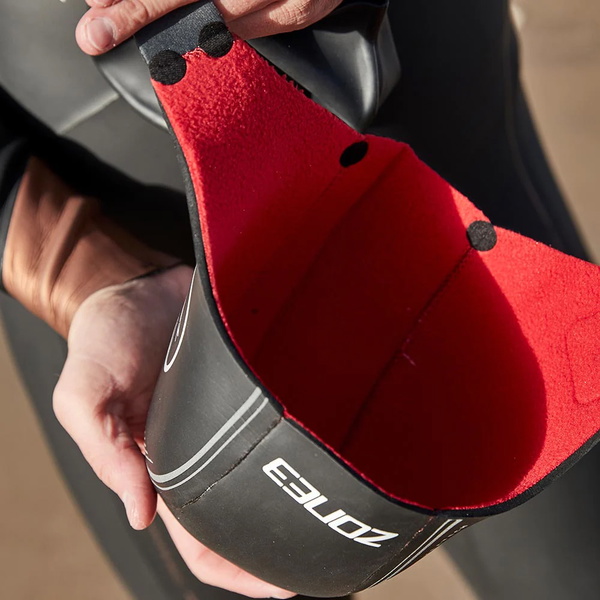 2026 Zone3 Heat-Tech Wetsuit Cap NA21UHTC116 - Black / Silver / Red